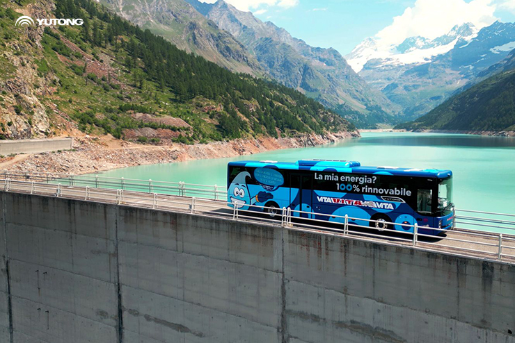 Sustainable Bus Test Drives the IC12E