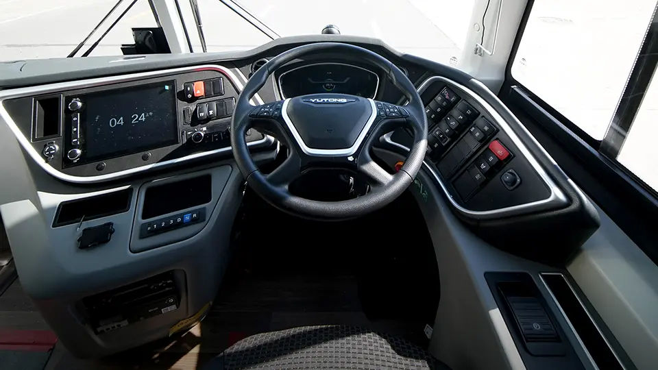 Multi-function steering wheel